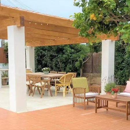 Casa Con Piscina Muy Cerca Del Mar Villa