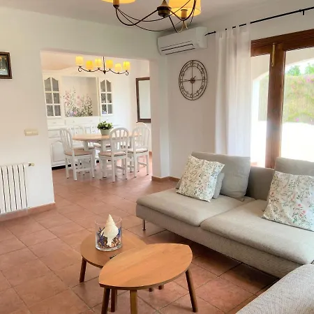 Villa Casa Con Piscina Muy Cerca Del Mar *